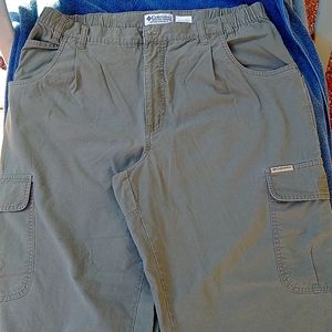 Columbia Men's Gray Cargo Pants